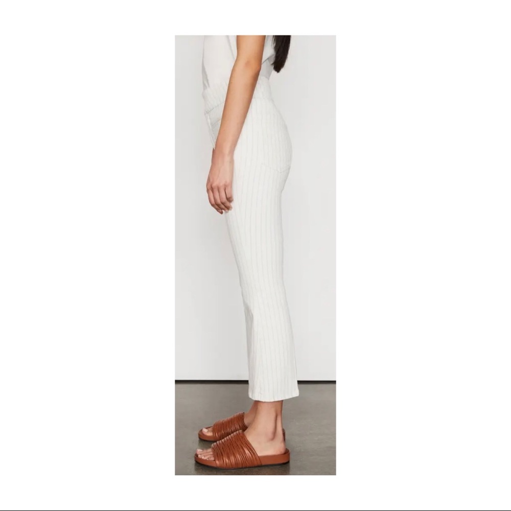 NWT Frame Le Hardy Crop Flare Jeans Size 27 White with Khaki Pinstripe - Picture 3 of 7